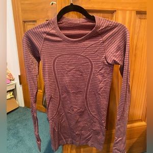 Lululemon long sleeve top in burgundy